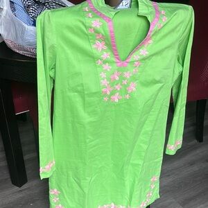 Green Floral Embroidered Women's Tunic